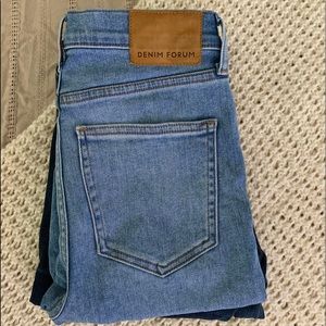 Denim Forum Light wash jeans